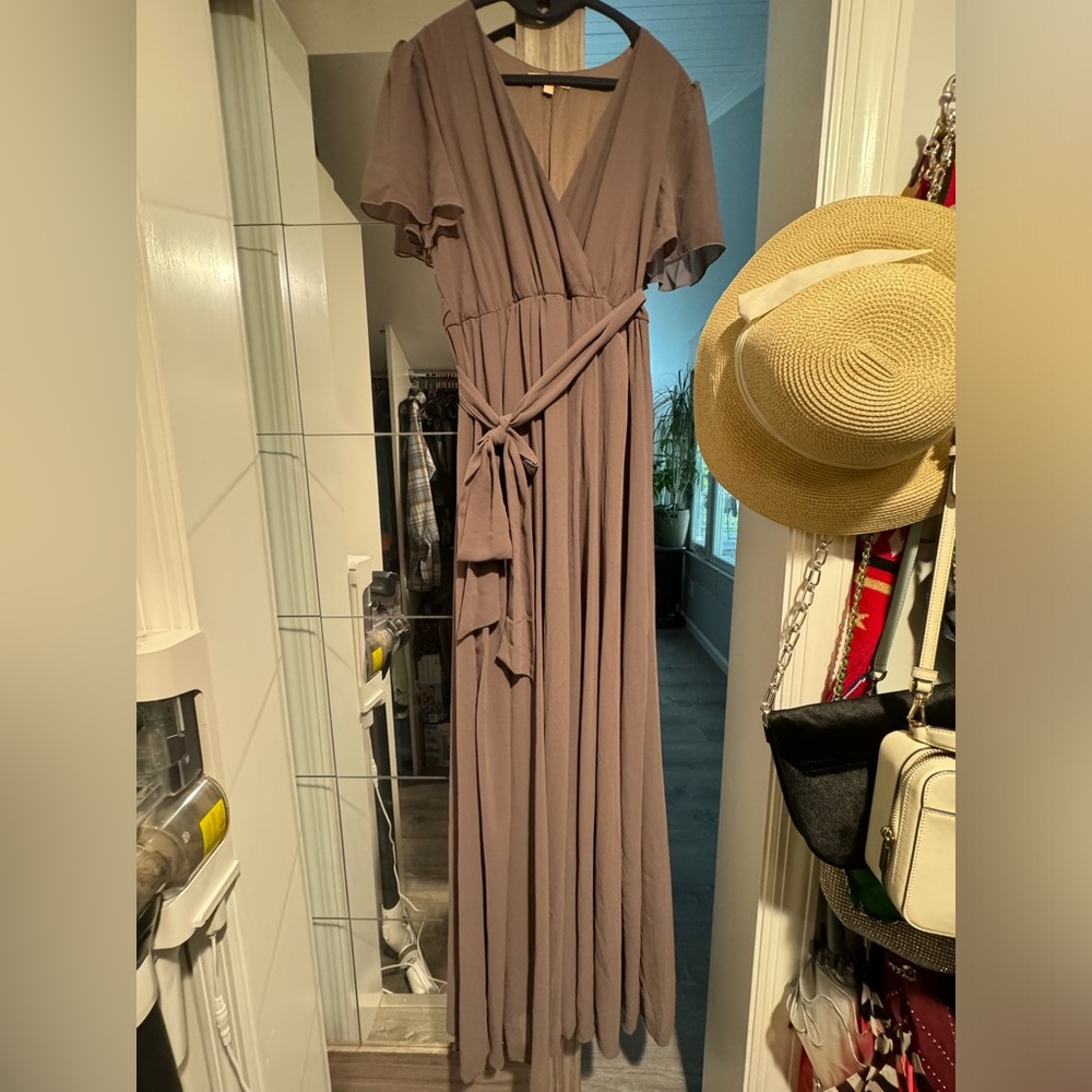 Long dress. Size M.